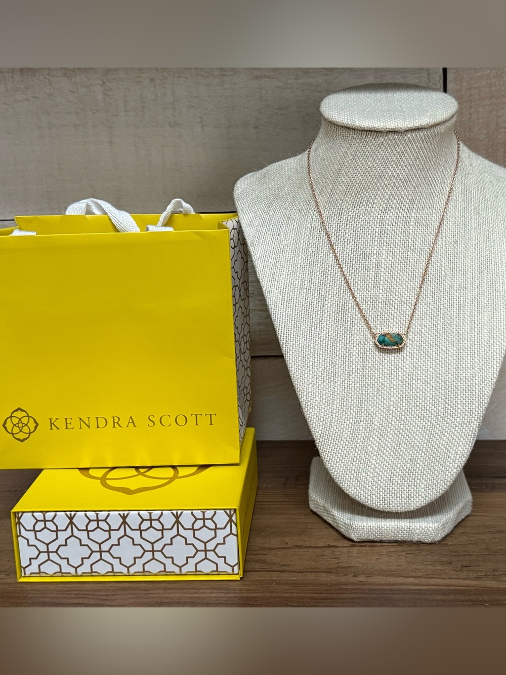❤️Kendra Scott❤️ Elisa Necklace